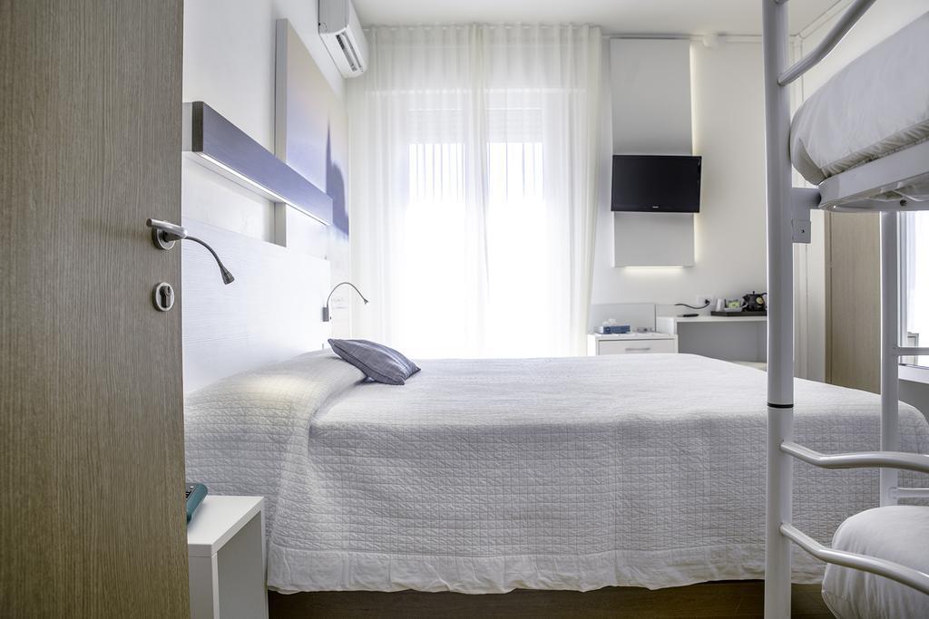 Hotel Antoniana Caorle Esterno foto